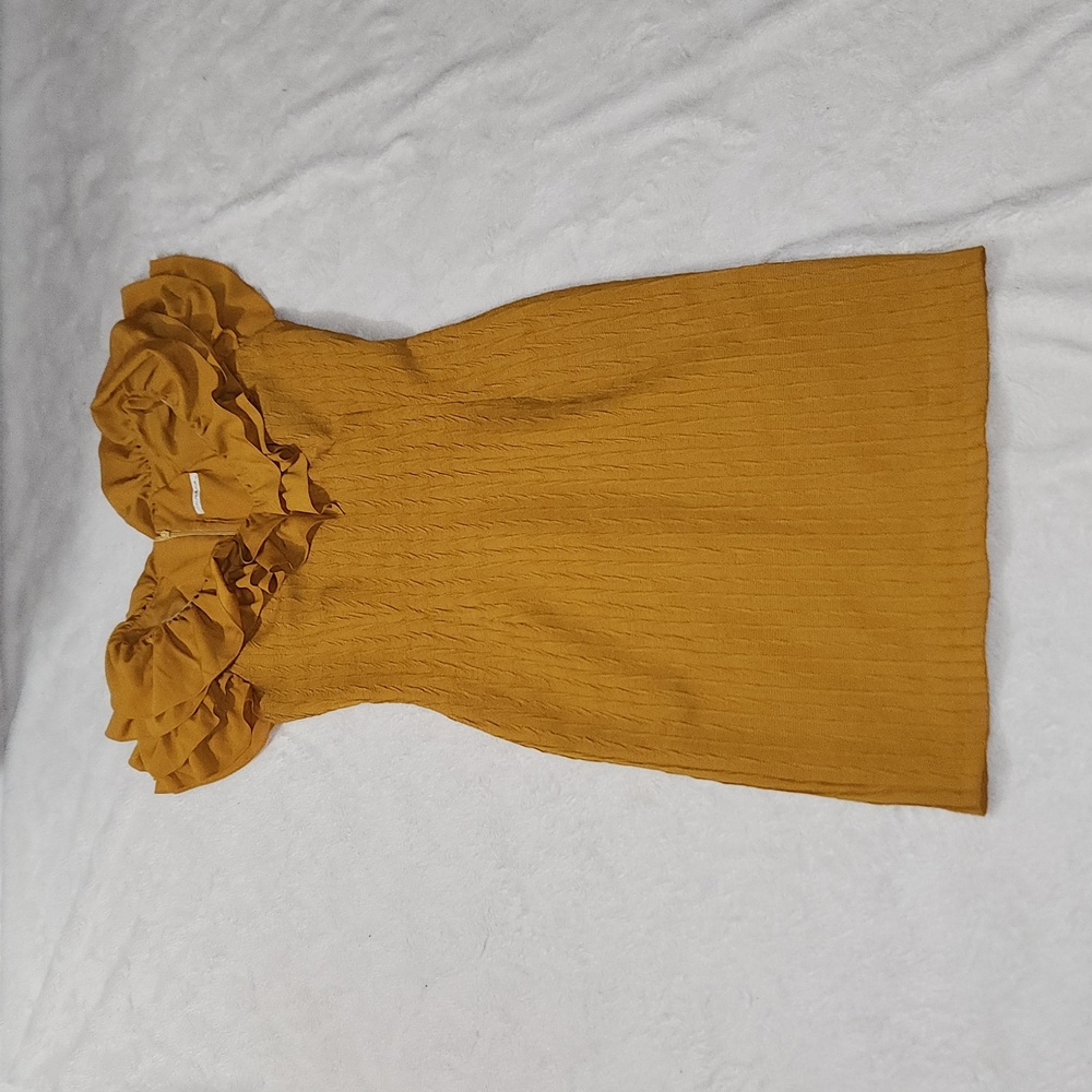 Lasagrada Ruffle Dress